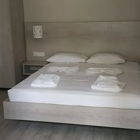 Karantola Kallirachi * Skala Kallirakhis