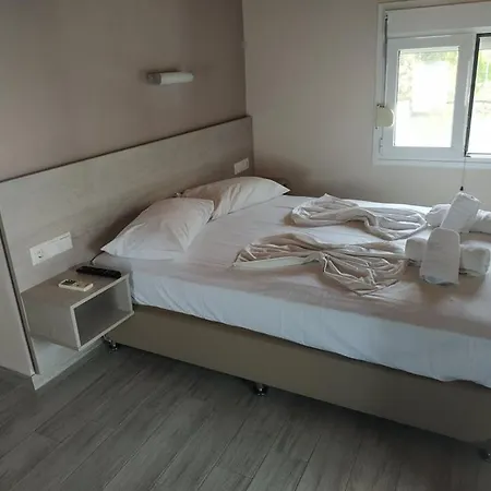 Karantola Kallirachi * Skala Kallirakhis