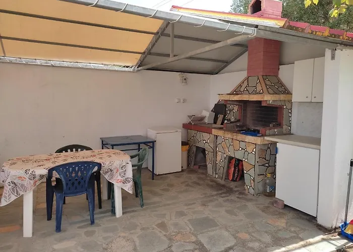 Karantola Kallirachi *