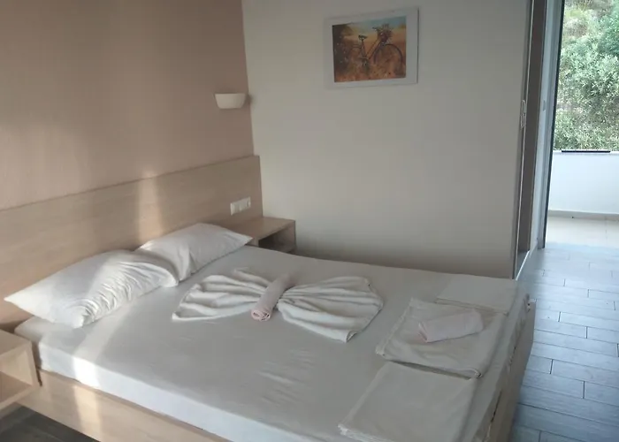 Karantola Kallirachi * Skála Kallirákhis