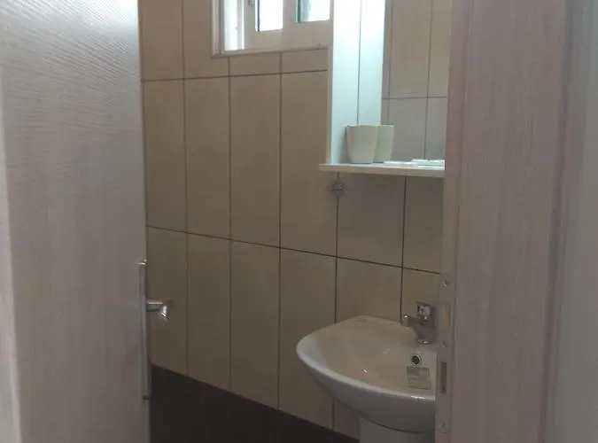 Karantola Kallirachi *